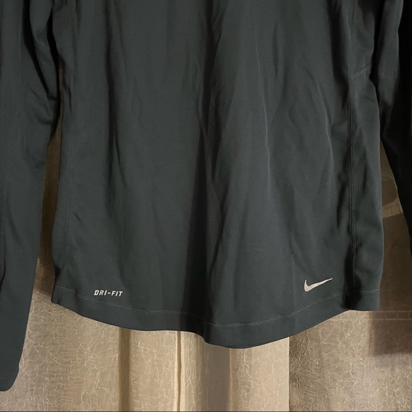 Nike Women’s Long Sleeve Dri-Fit - Picture 5 of 6